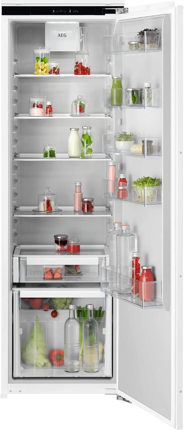 AEG Einbau-Kühlschrank, LCD-Display, Serie 6000 DynamicAir: gleichmäßige Kälteverteilung auf allen Ebenen, Kühlaum 310L, Schnell-Kühlen-Funktion